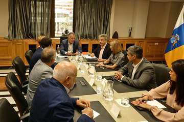 El presidente de Canarias agradece a todos los partidos el apoyo recibido durante los tres incendios (Foto TA)